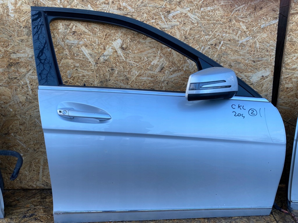 фото №3, Двері передні задні l p mercedes c-class w204 972