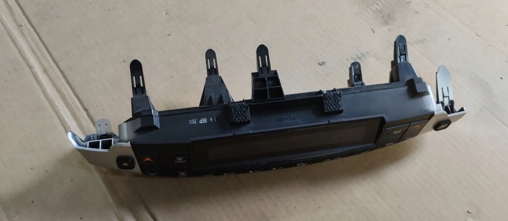 Панель перемикач кондиціонера lexus ct 200h ct200h eu 2011- в Україні