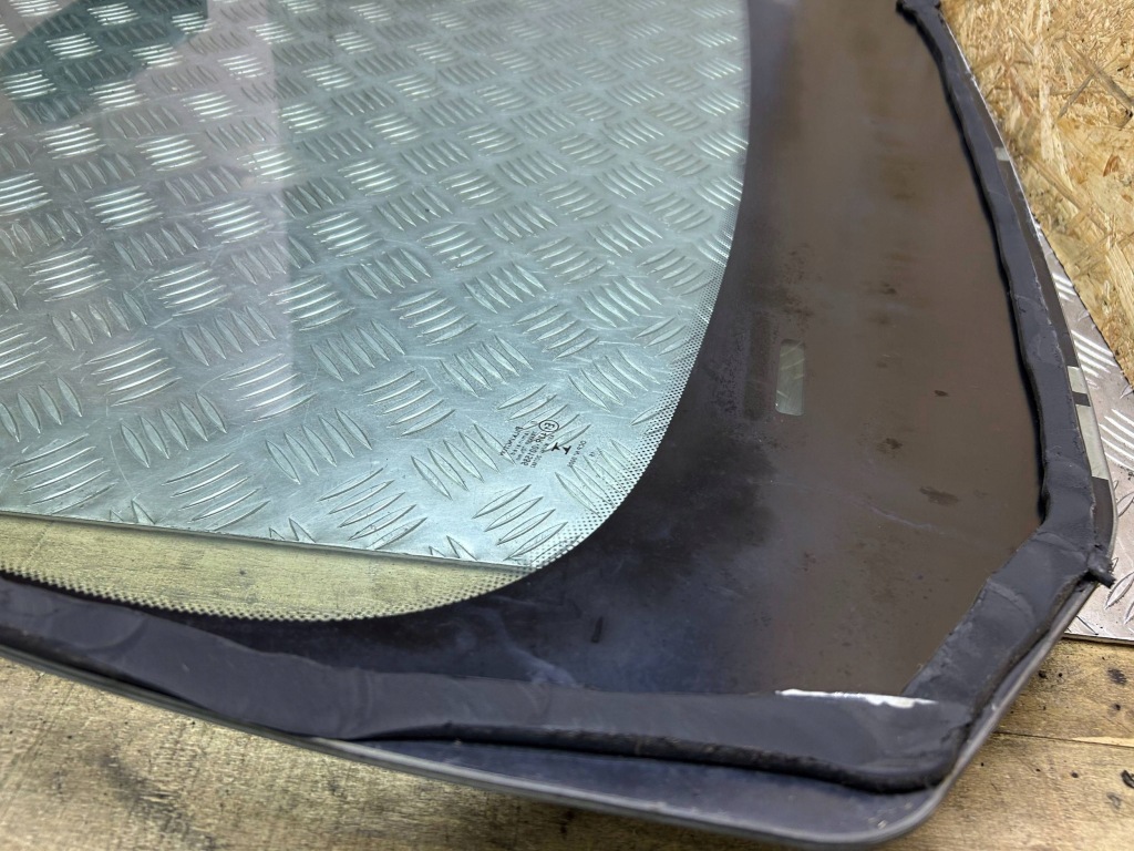 фото №8, Стекло передняя / лобовое bmw 5 f10 f11 pilkington