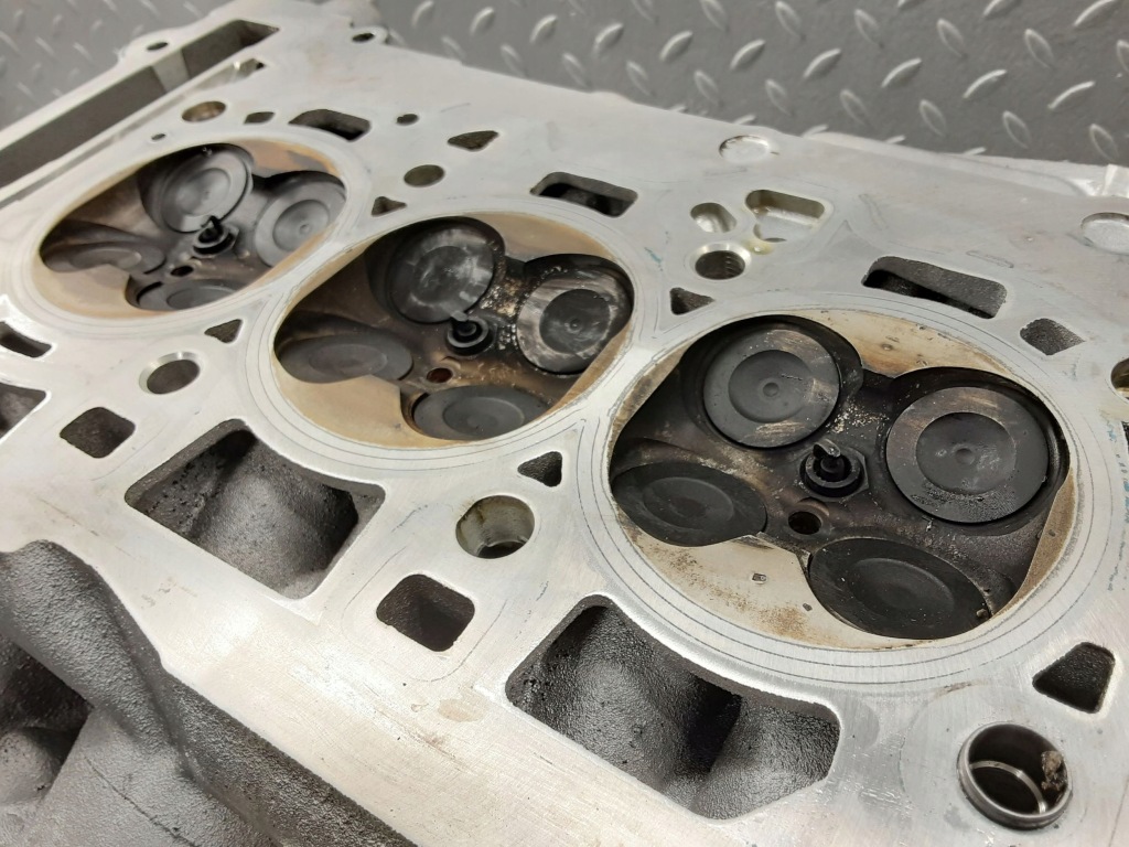 Головка двигателя bmw x1 f48 f49 11121019163 Недорого