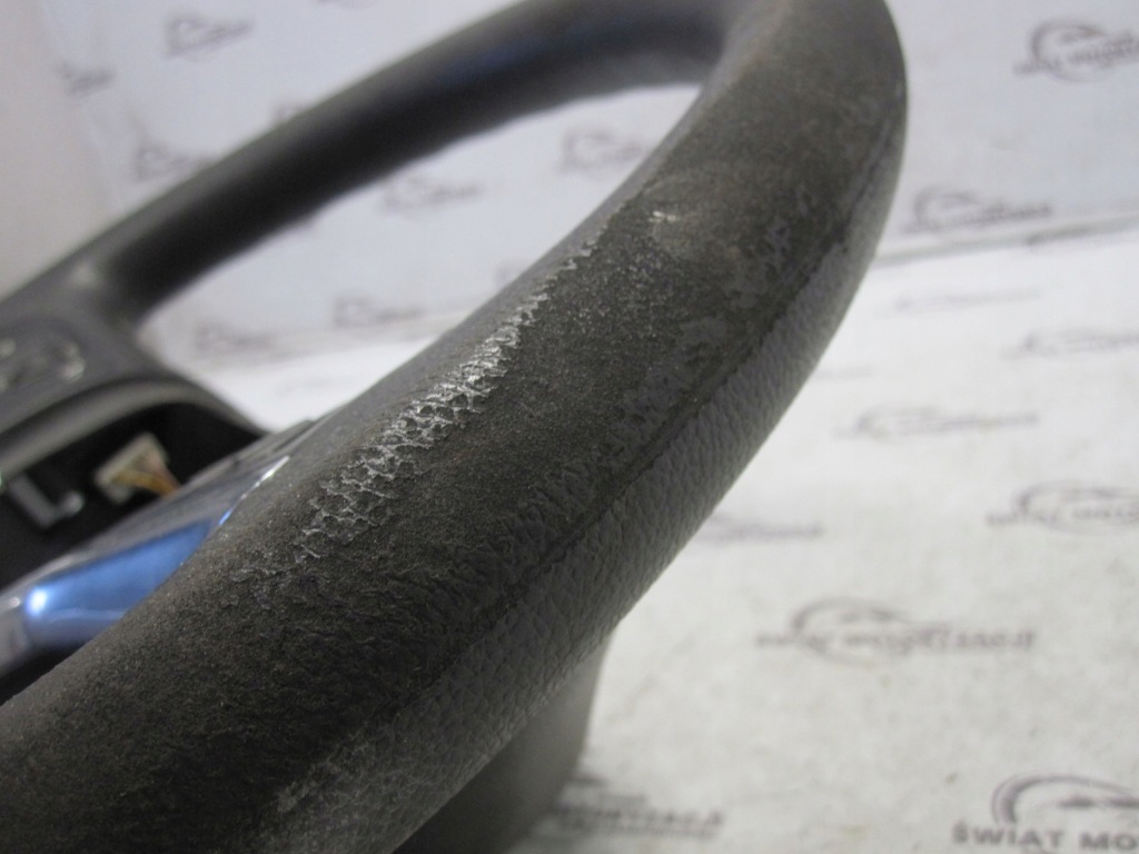 Купити Opel astra gtc кермо  1330814 132517687