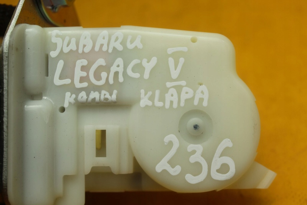 фото №8, Замок кришки багажника subaru legacy v 2012