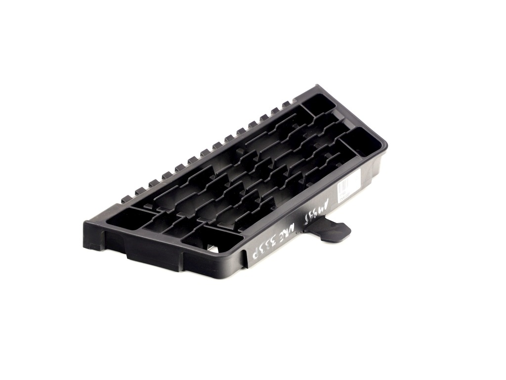 фото №1, Решётка порог кабины верхний левая/правая rvi t 2013-