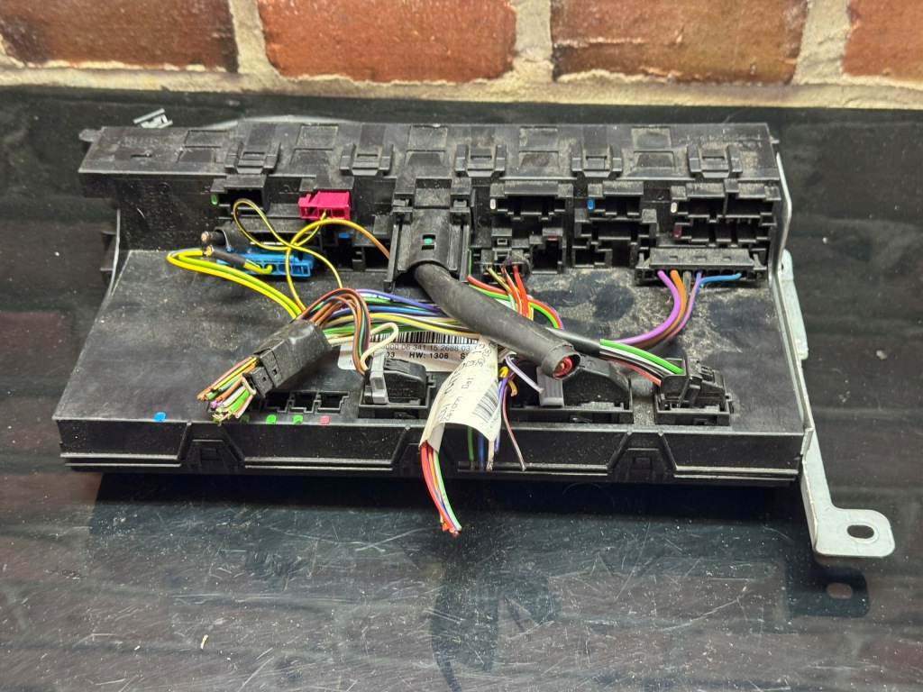 Купить Mercedes r171 модуль sam 1715451301