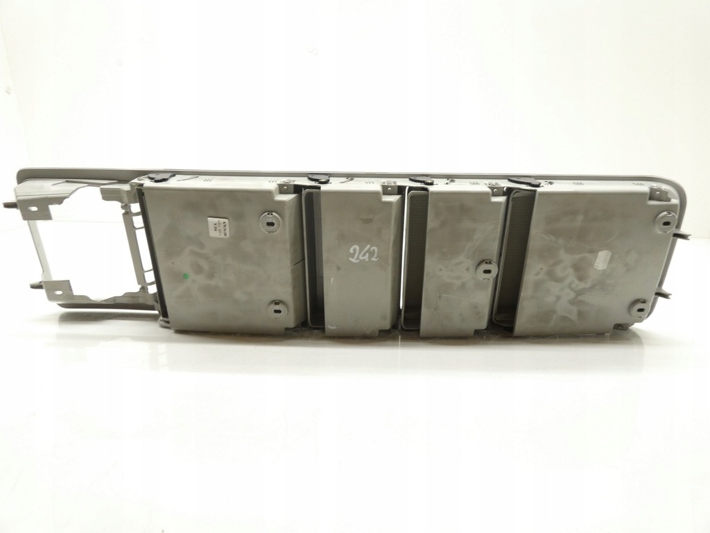 фото №10, Бардачки верхний потолочный vw golf v plus 5m0868403f