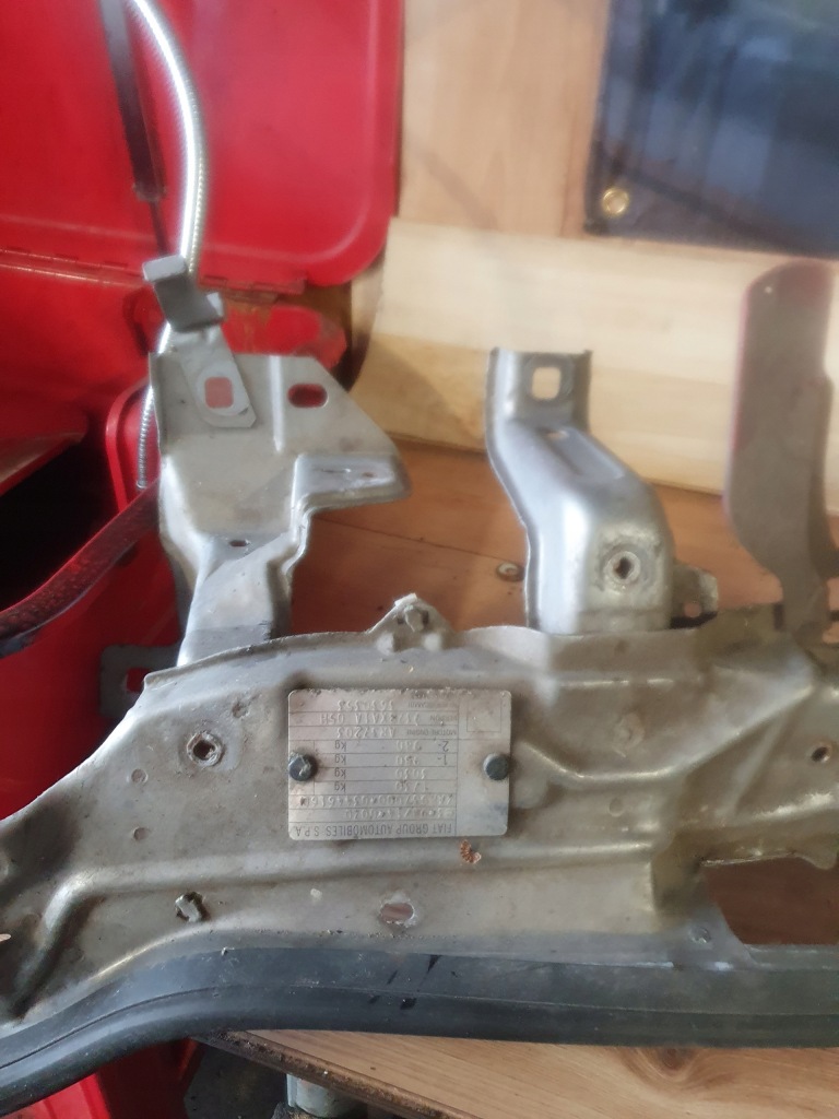 фото №3, Alfa romeo 147 замок капот з ремінь перед