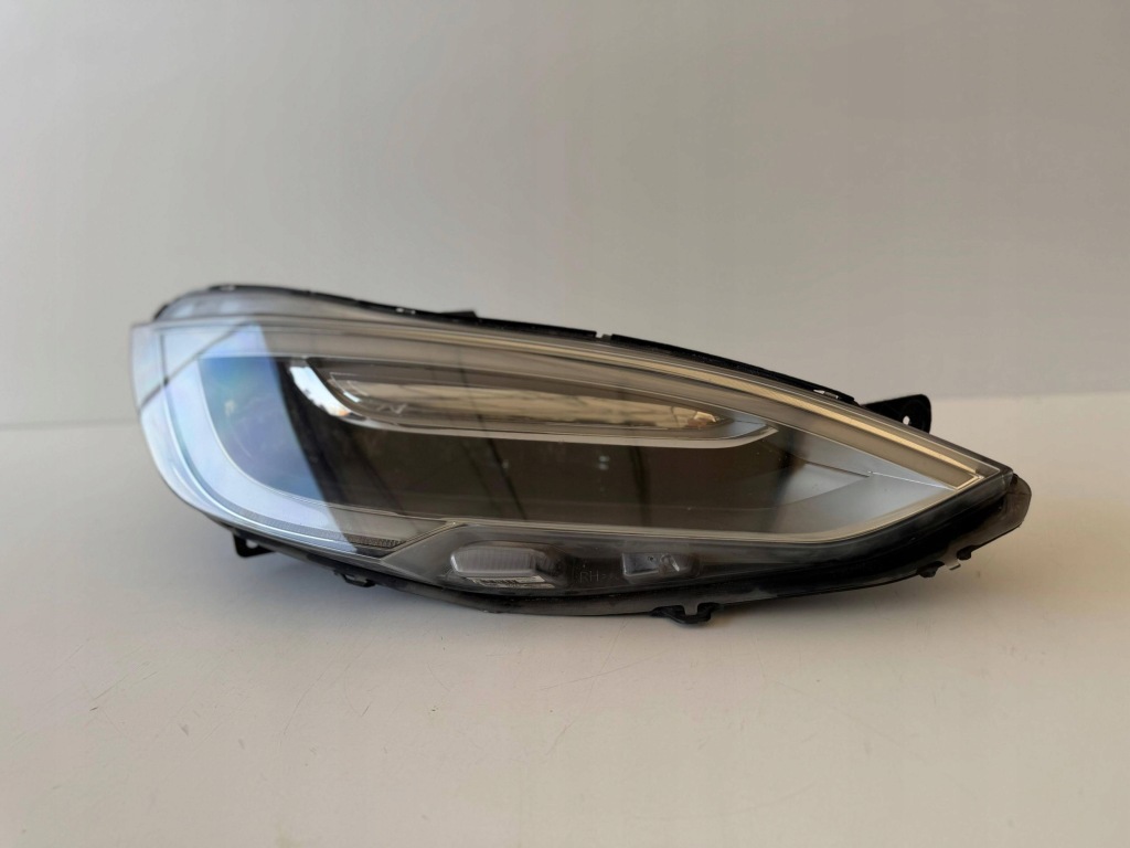 Купить Tesla model s лампа правая перед 105817000b оригинал