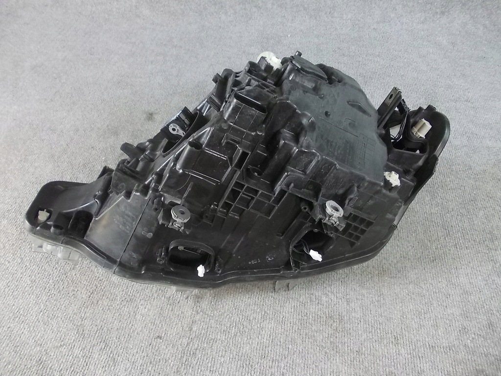 фото №11, Bmw 3 f30 f31 лампа правая адаптивный led 8738718-02