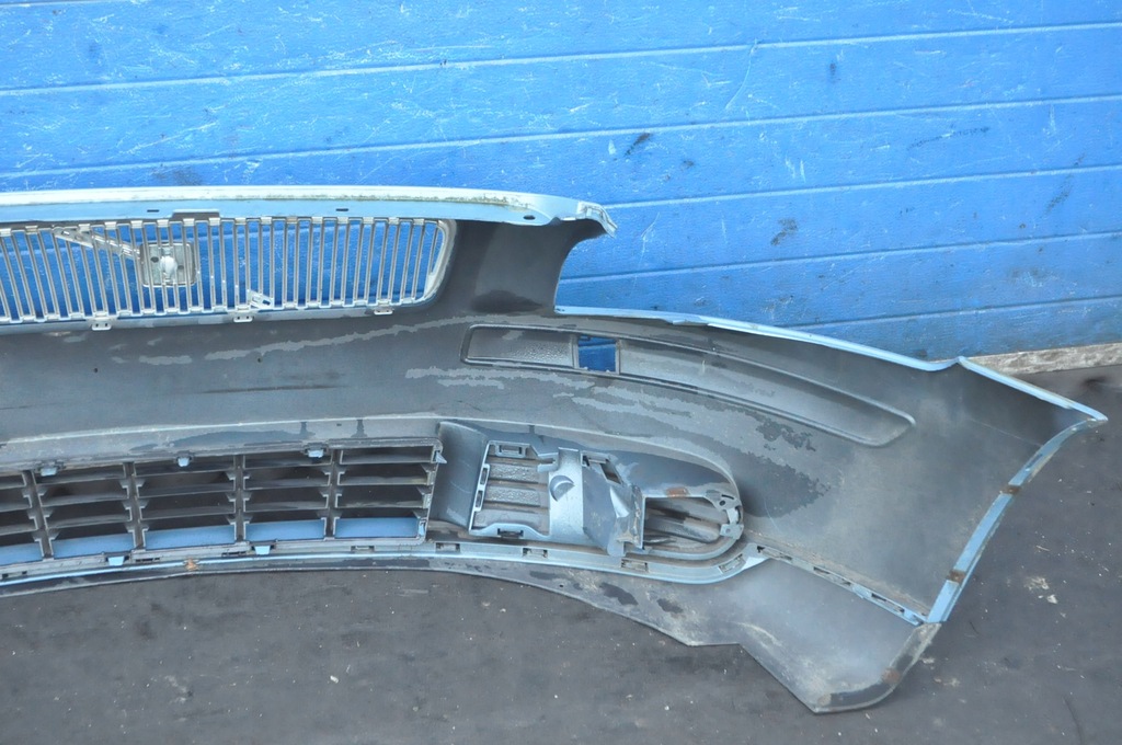 фото №9, Volvo s40 ii v50 бампер перед передний решётка радиатора решётки