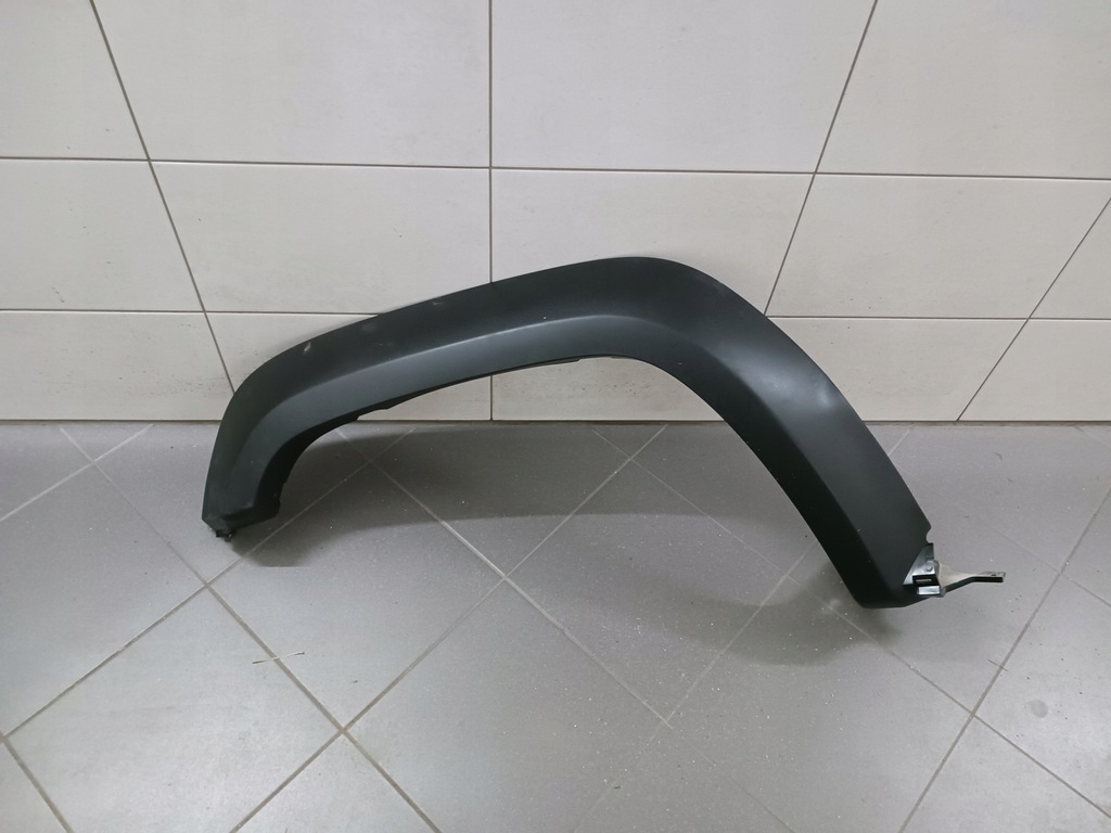 фото №1, Suzuki jimny iv 18-молдинг крыла левый задняя