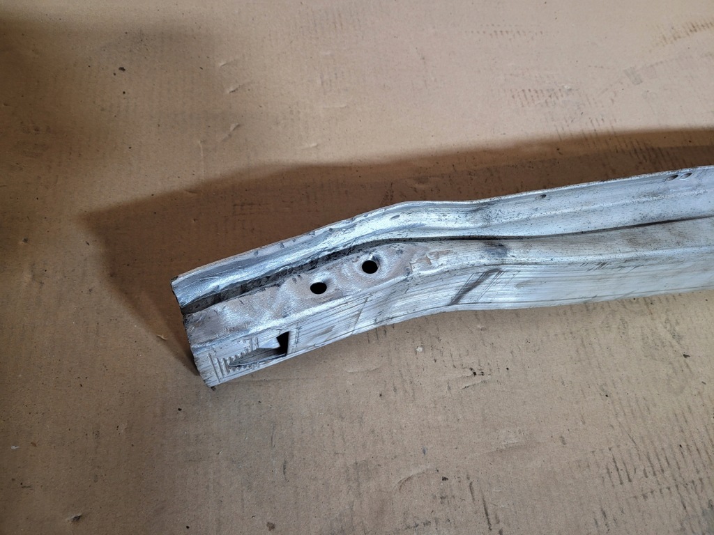 Audi q5 8r0 lift 12r- балка бампера перед в Украине