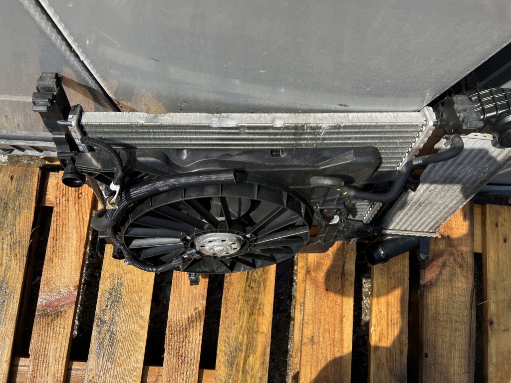 Kangoo iii lift 1.5 dci радиатор вентилятор Оригинал