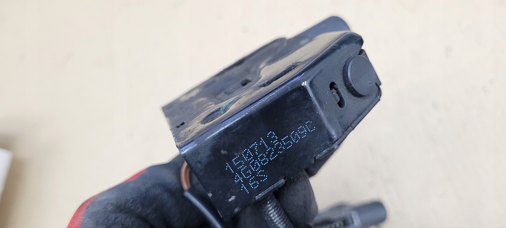 фото №11, A6 c7 4g s6 замок капот перед 4g0823509c s7 4g a7