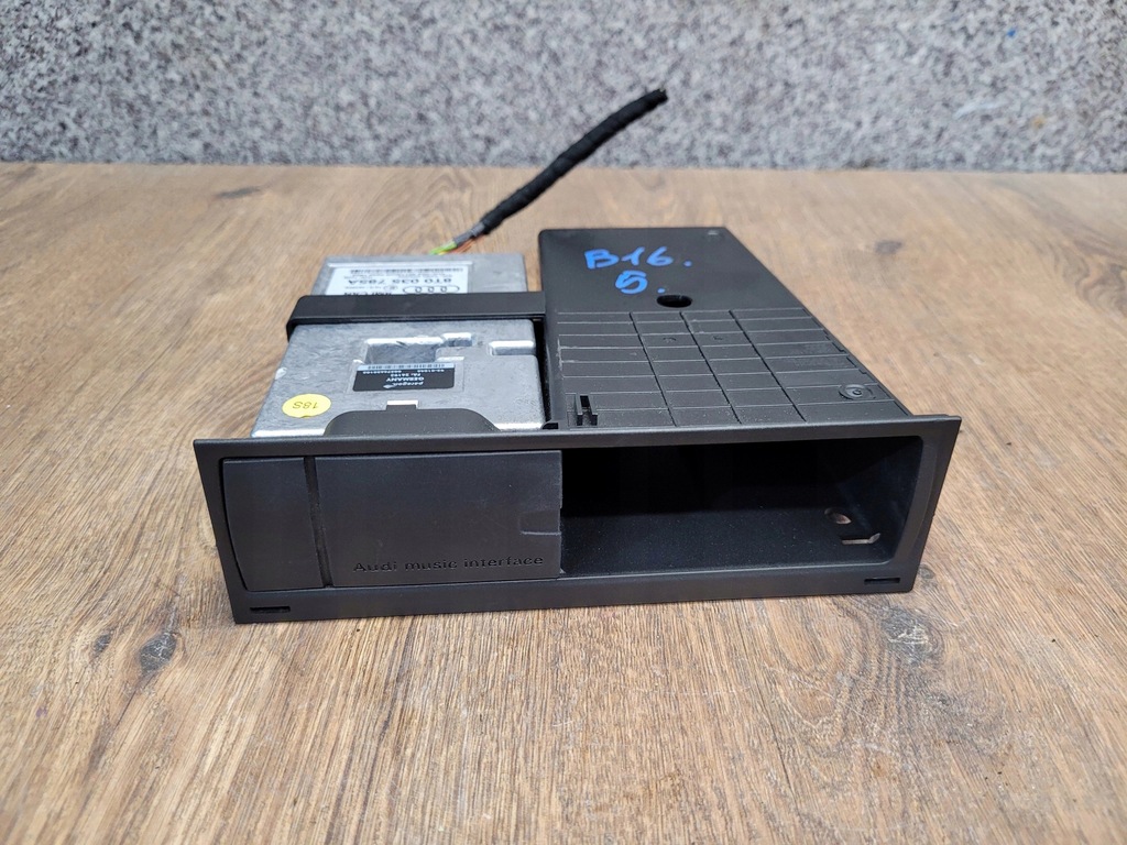 фото №1, Audi a4 b8 модуль mmi 8t0035785a