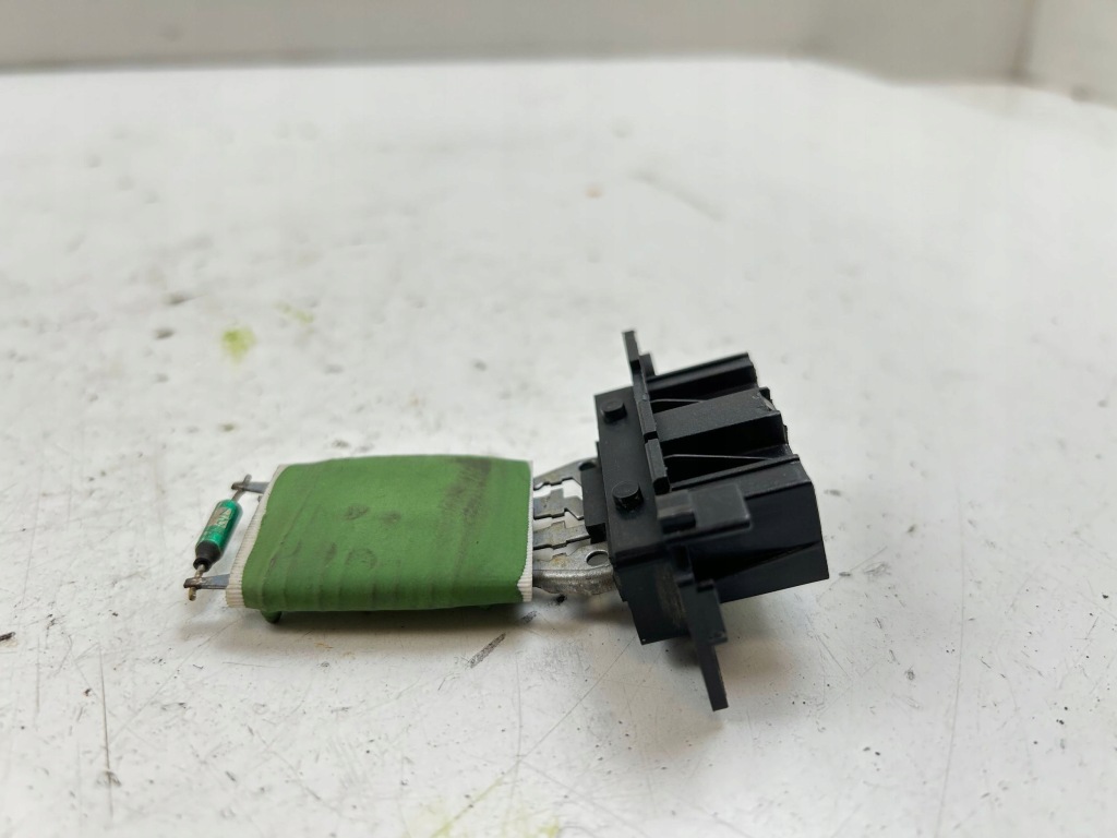 2008 citroen jumpy реле вентилятор Ціна