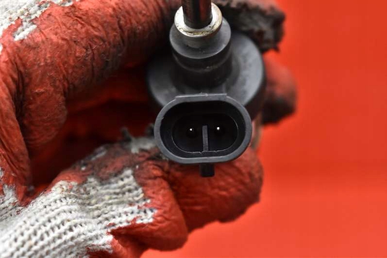 фото №9, Інжектор форсунка газу 67r-010213 citroen c2 1.4 8v 06r