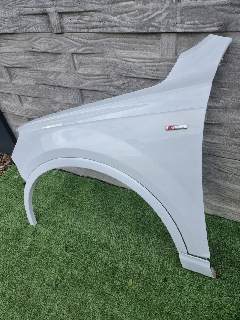 Audi q7 4m крыло  комплектный  левое  перед цвет ls9r Киев