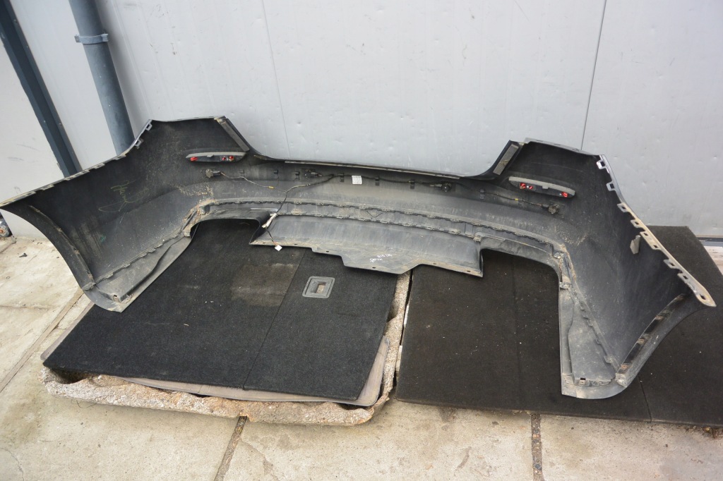 Maserati quattroporte vi бампер задняя задний цвет 815/b комплект оригинал в Украине