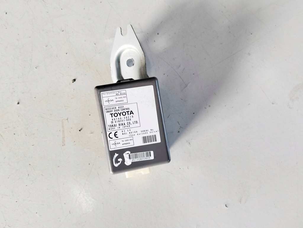 Купити Lexus gs 450h mk3 3 2009r рестайлінг  модуль двері