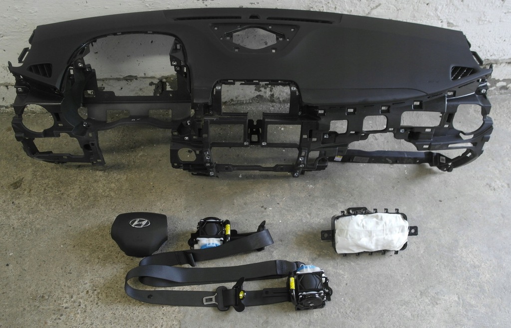 фото №1, Hyundai kona pulpit панель приладів панель приладів подушка безпеки консоль