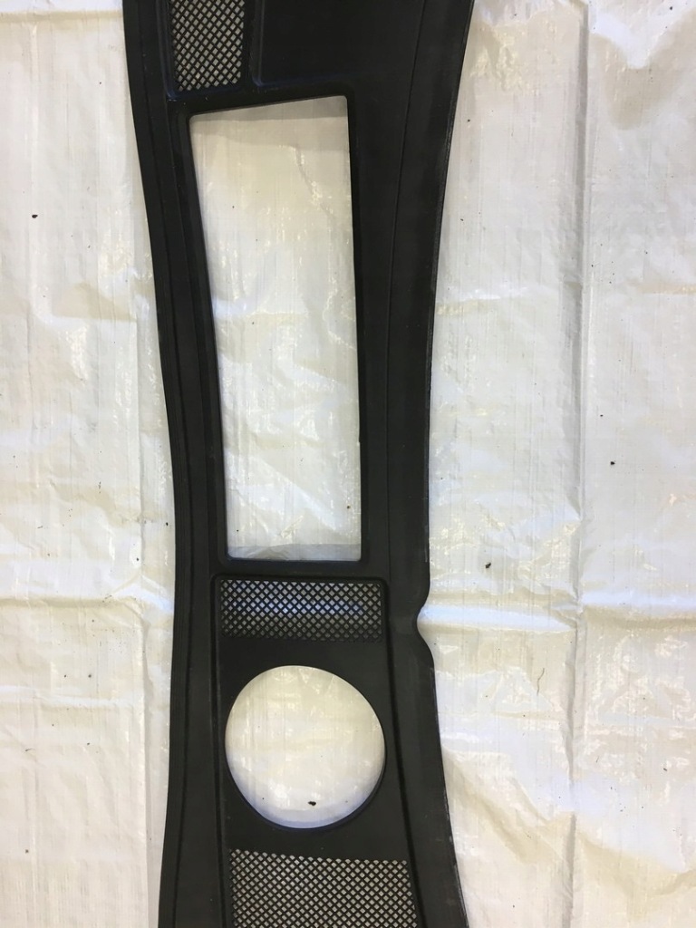 Жабо відбивач води przy скло audi 1997-2004 4b1819417b 4b1819403c Доставка