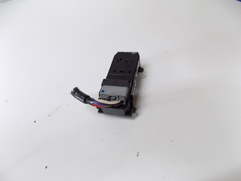фото №16, Honda jazz iii 08- переключатель окон m38538