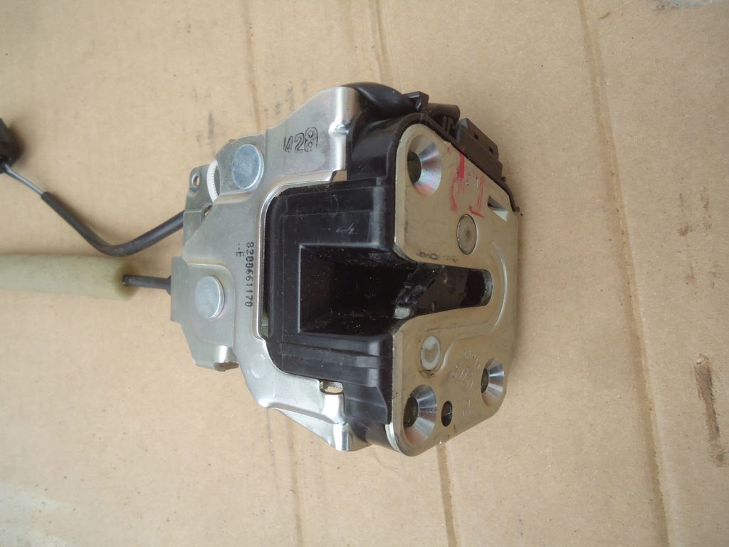 фото №1, Master iii movano 2018 замок задняя правый трос направляющая