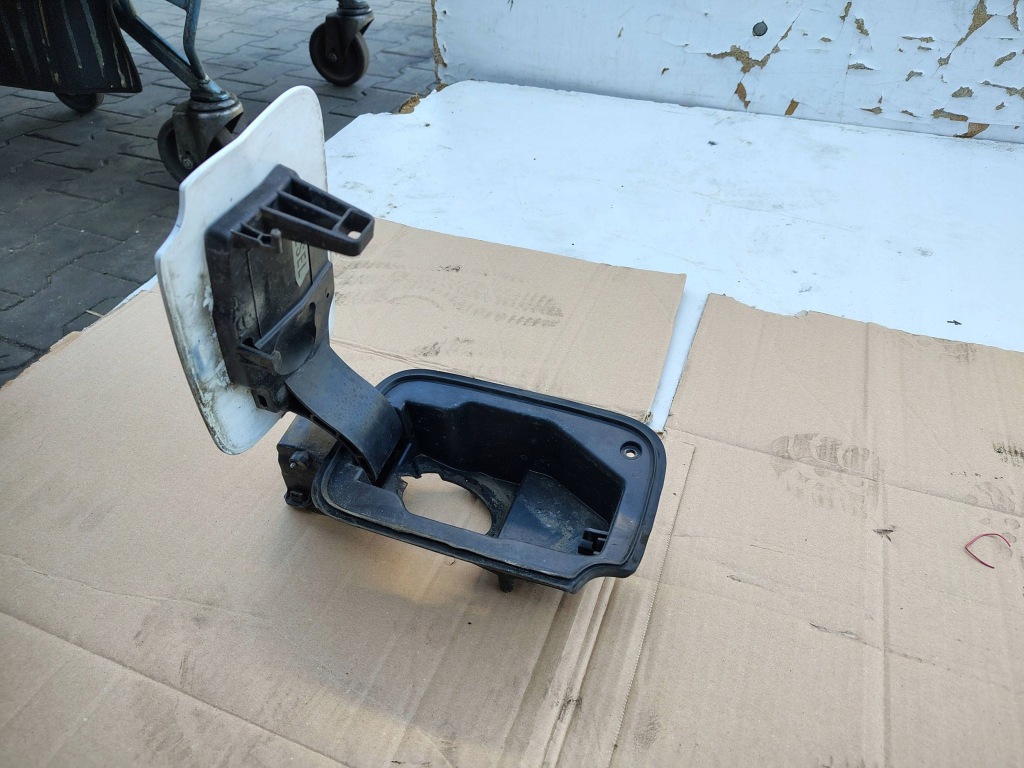 Кришка горловини  паливної  renault kangoo 2 2 fl рестайлінг  dqng Ціна