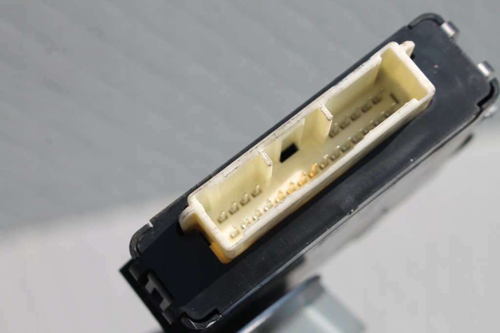 фото №4, Модуль блок керування світла toyota prius iii 09-15