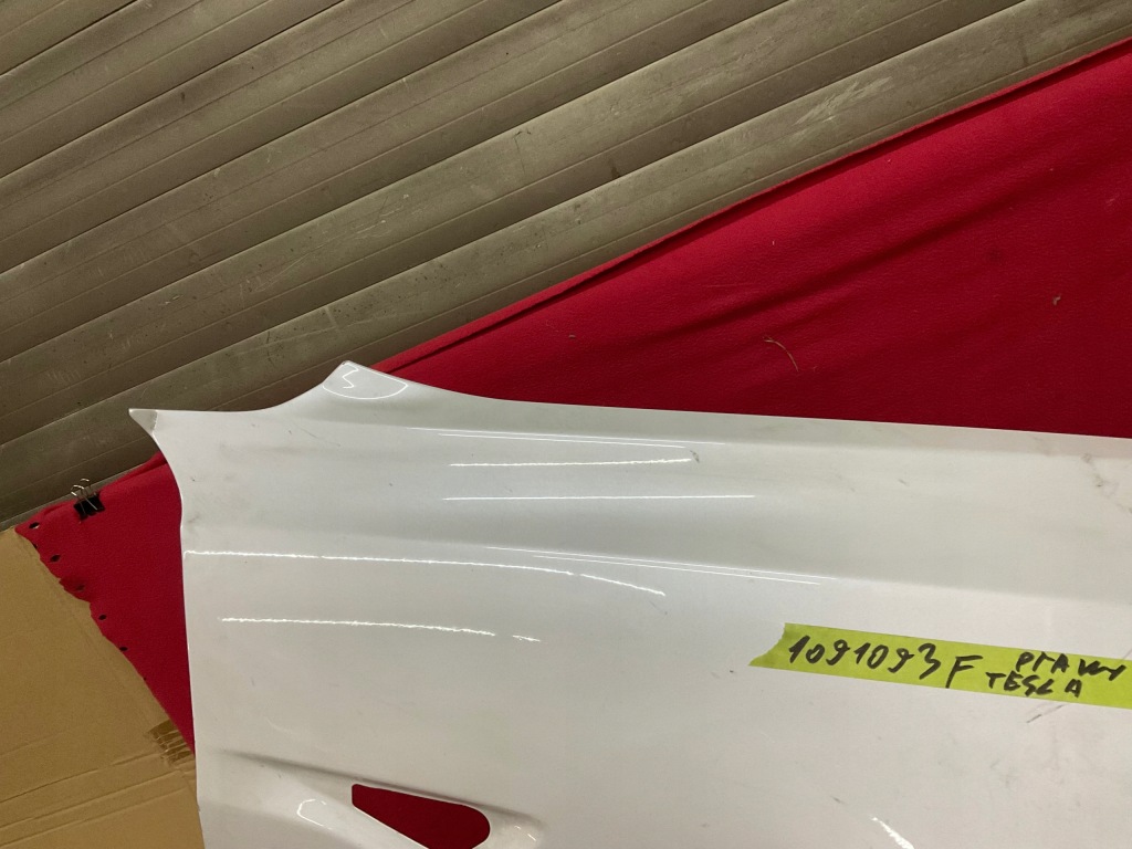 Крыло  передний правый  перед tesla 3 1091093-f Недорого