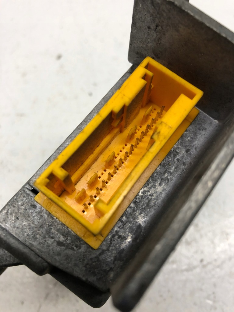 фото №2, Модуль датчик подушка безопасности opel оригинальный номер 90464705