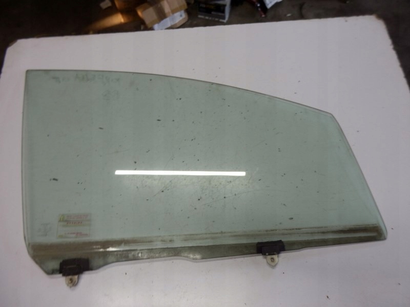 Купити Toyota previa ii 05 скло правий перед передня