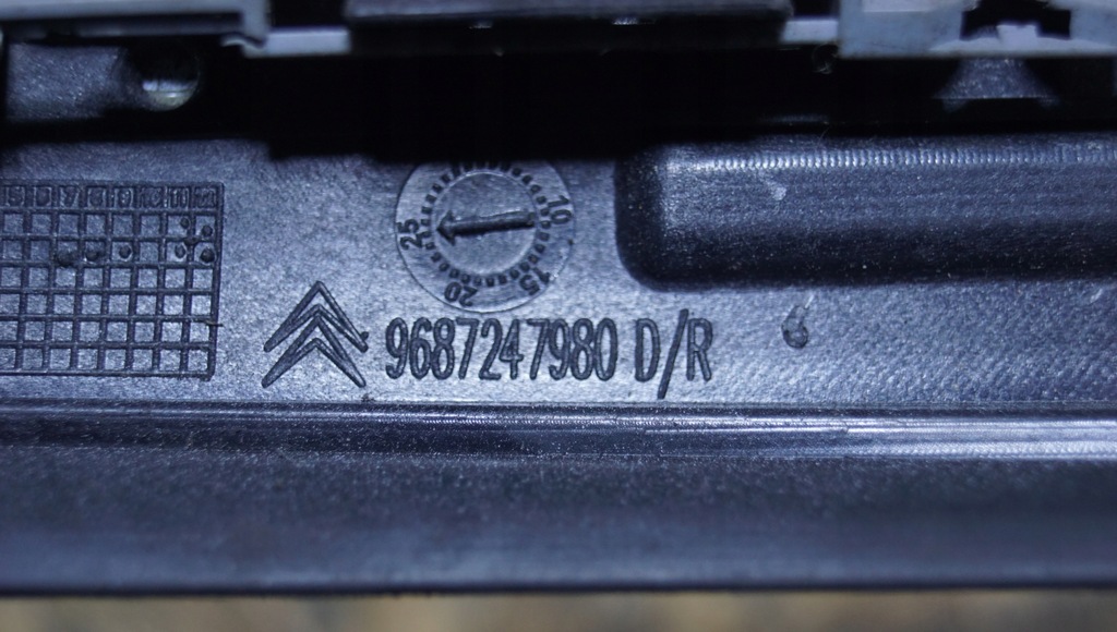 фото №15, Citroen ds5 молдинг скло права 9687247980 kwed