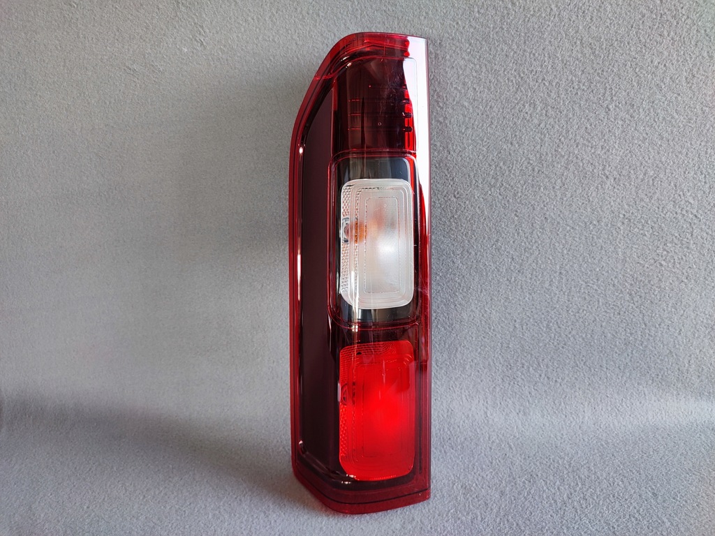 фото №1, Trafic iii vivaro лампа задняя левая 265556737r оригинал