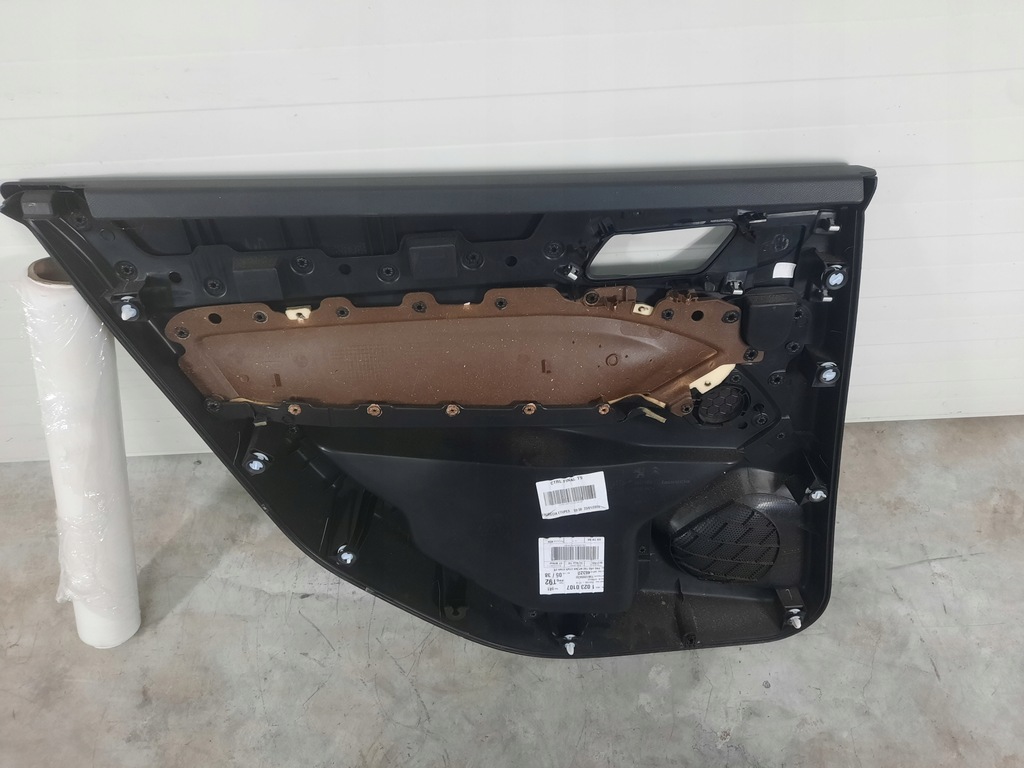 фото №5, Peugeot 308 t9 kombi обивка обшивка правый задняя