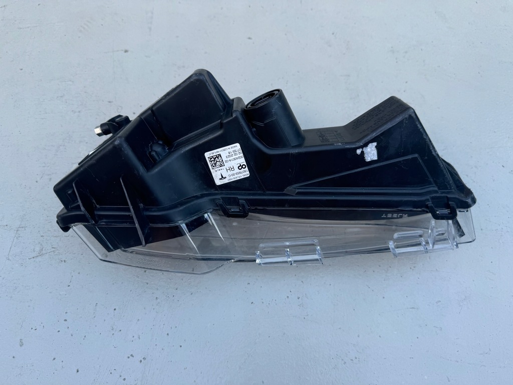 фото №12, Tesla model 3 y 17r- лампа противотуманная фара правый перед передний 1507933-00