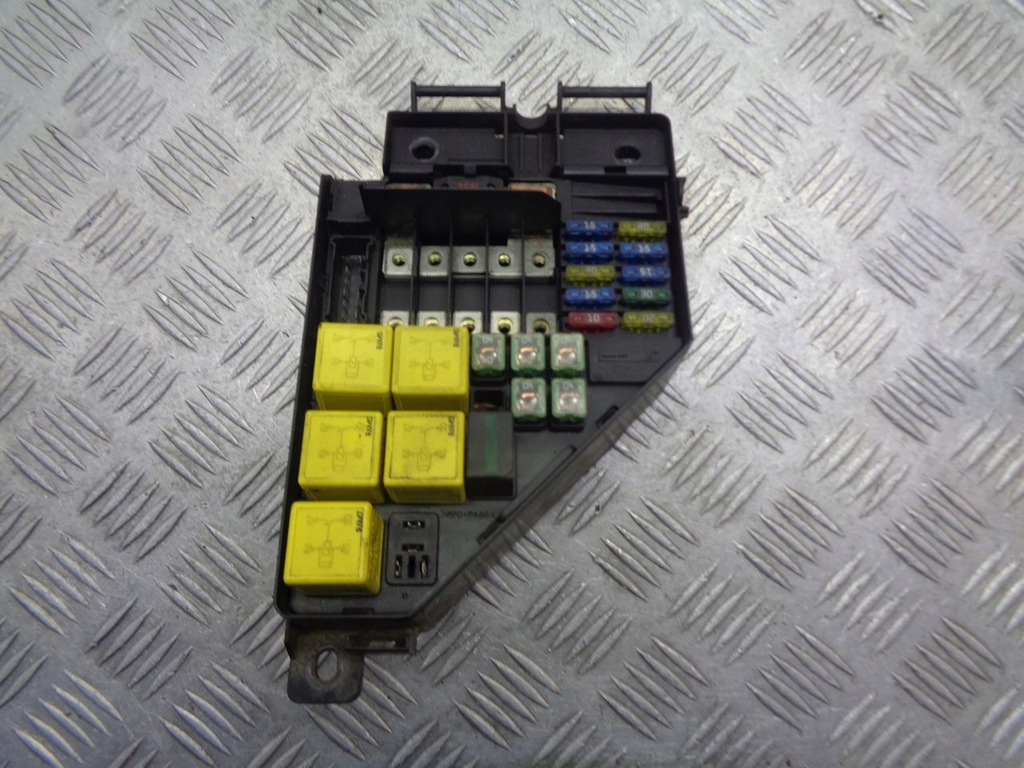 фото №1, Коробка предохранителей land rover freelander i 1.8