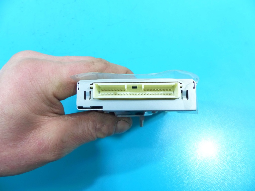 Блок керування модуль lexus ls iv 06-12 ls600h Оригінал