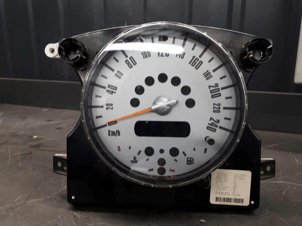 фото №1, 6211-67379411 приладова панель лічильник mini one cooper r50 r52 lift 1.4