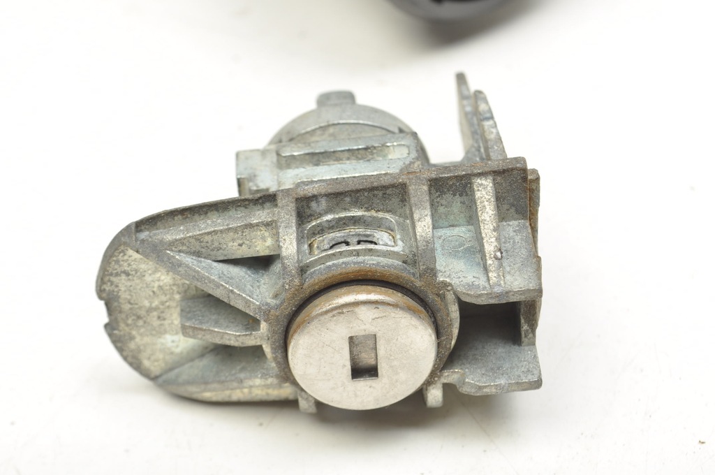 фото №8, Ford mondeo mk4 вкладка замка замок зажигания ключ комплект 3m51-3f880-ad