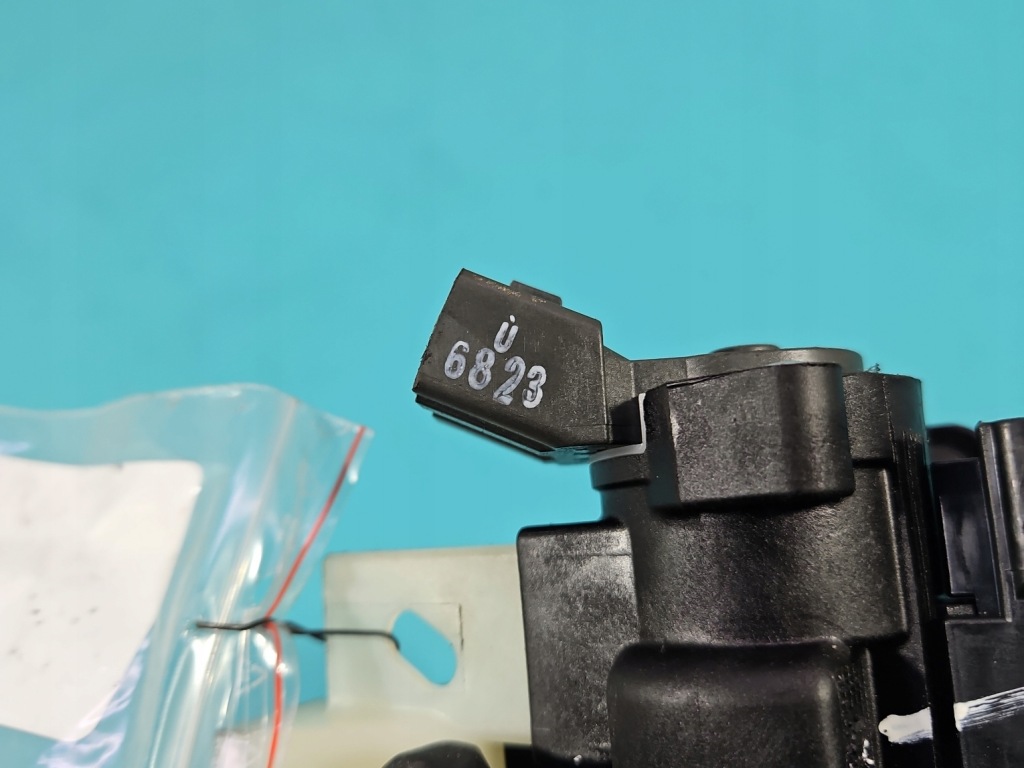 Замок запалювання ключ вкладка hyundai santa fe 3 12–18 Ціна