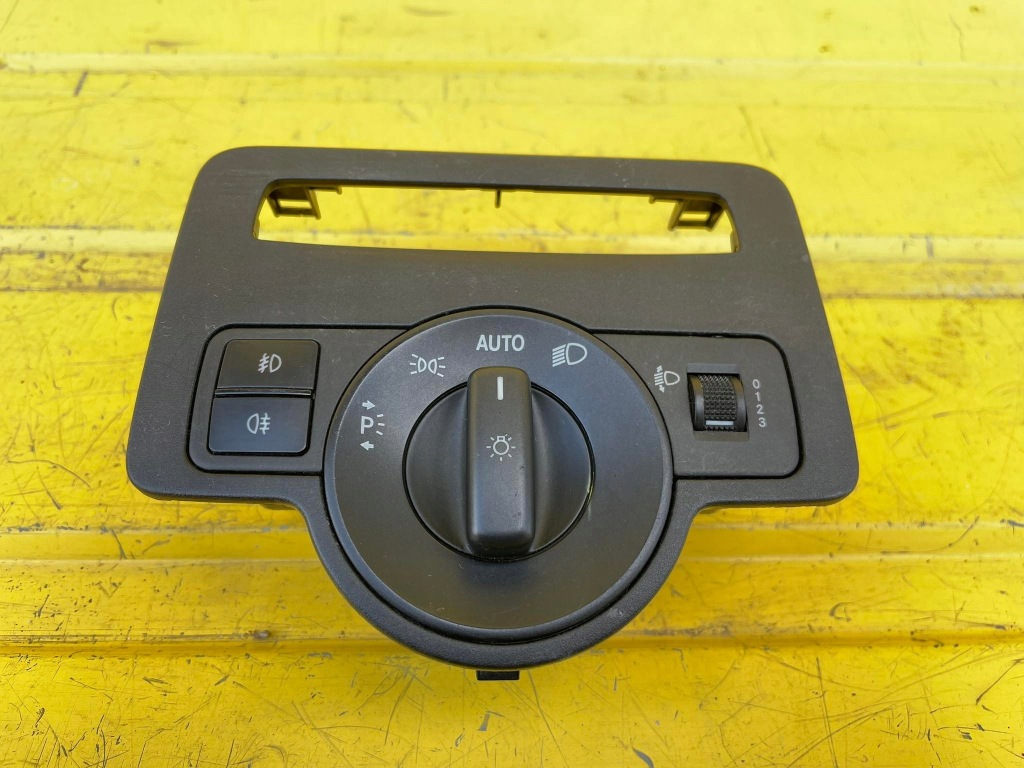 фото №1, Mercedes vito w447 выключатель света a4479058200