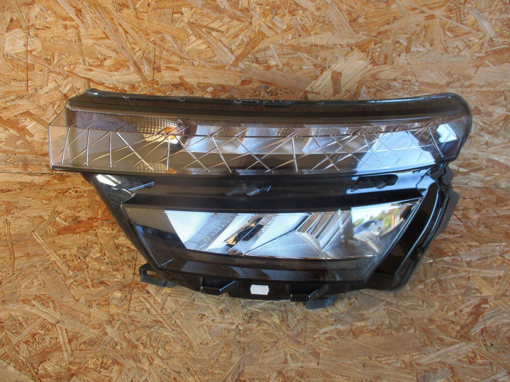 фото №1, Лампа перед передняя левая skoda kamiq crystal light