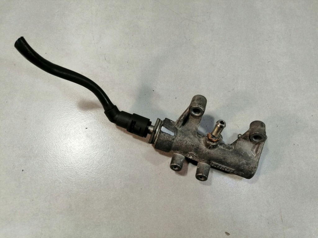 Купити Розподільник пального opel astra h 1.9 cdti 55203803