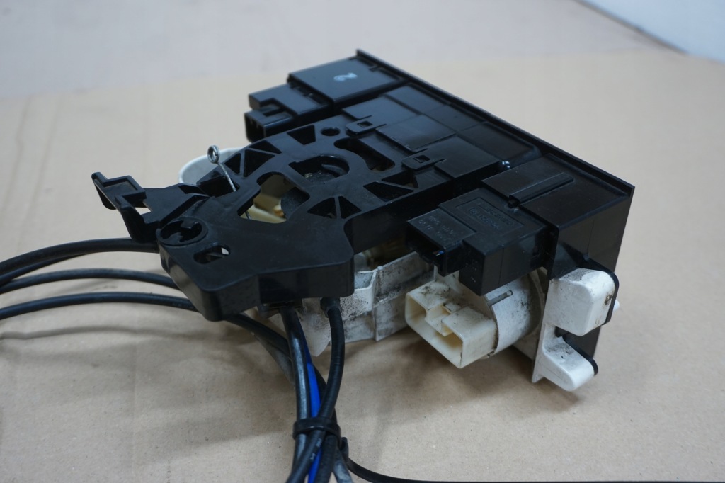 фото №10, Land cruiser 90 95 панель перемикач обдув обдув a/c 96-02r