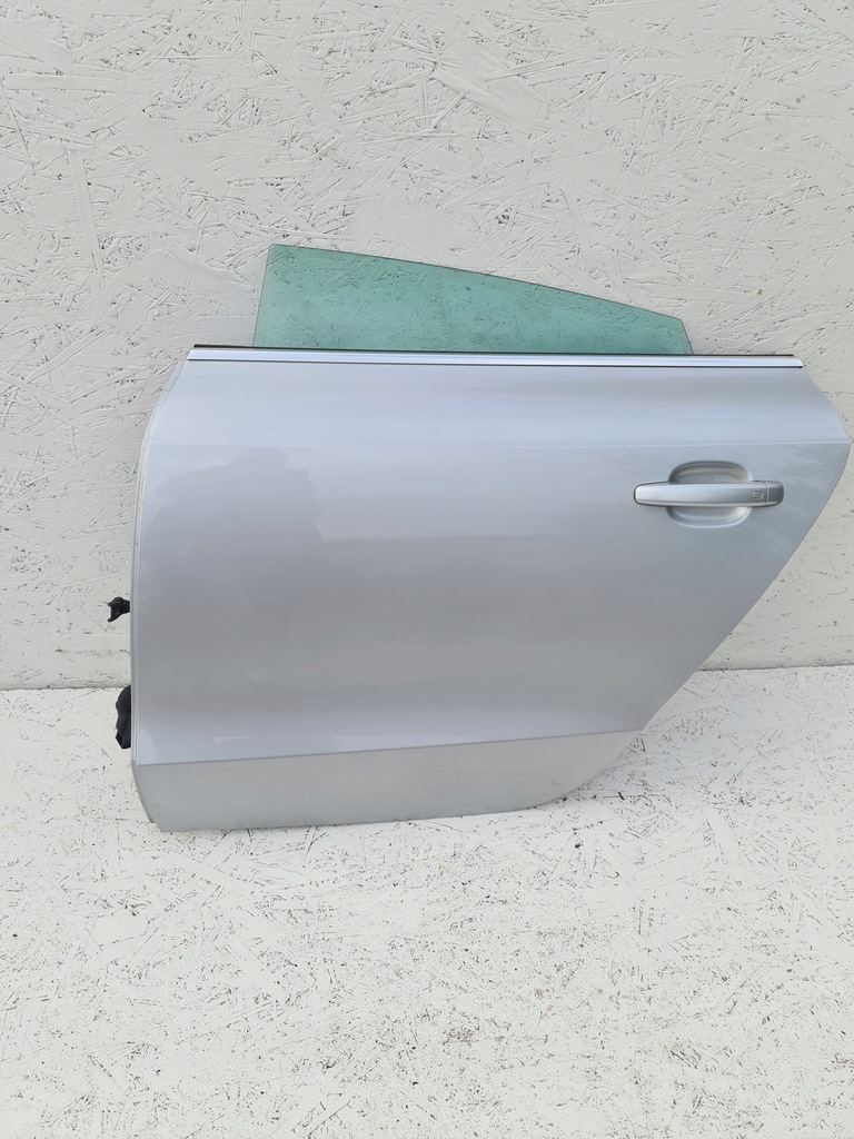 фото №1, A5 8t двері ліва задні задня сріблястий lx7w