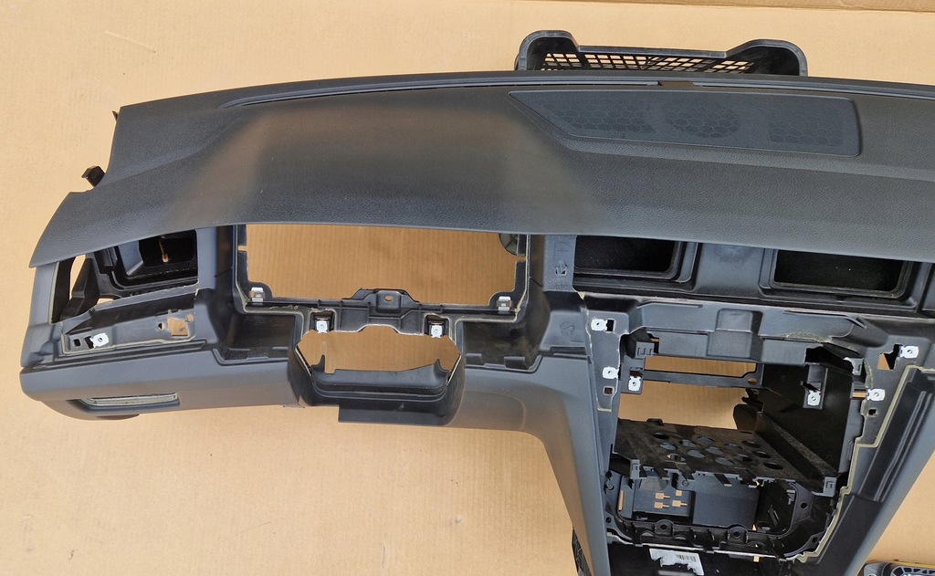 фото №6, Консоль passat b8 vw arteon оригінал ideał подушки безпеки ремені kpl