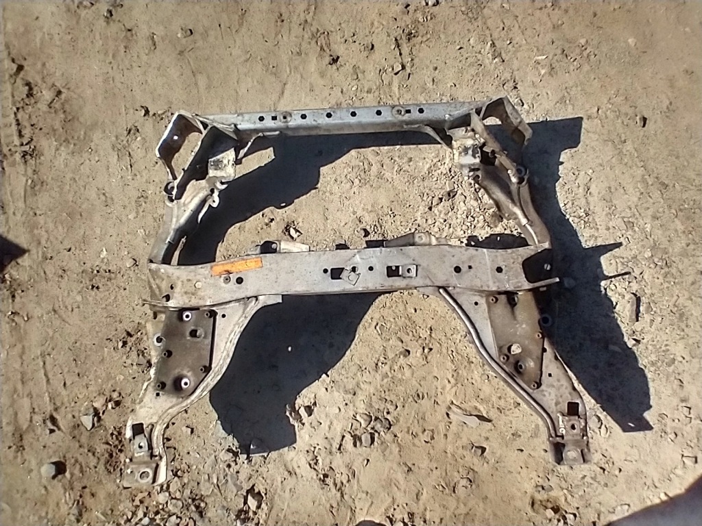 Купити Підрамник підвіска перед bmw e90 2.0b 150km