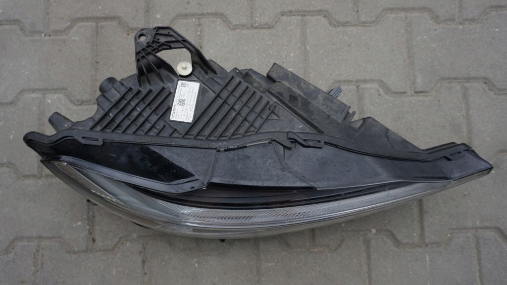 фото №2, Volvo xc60 ii - лампа перед права mid led