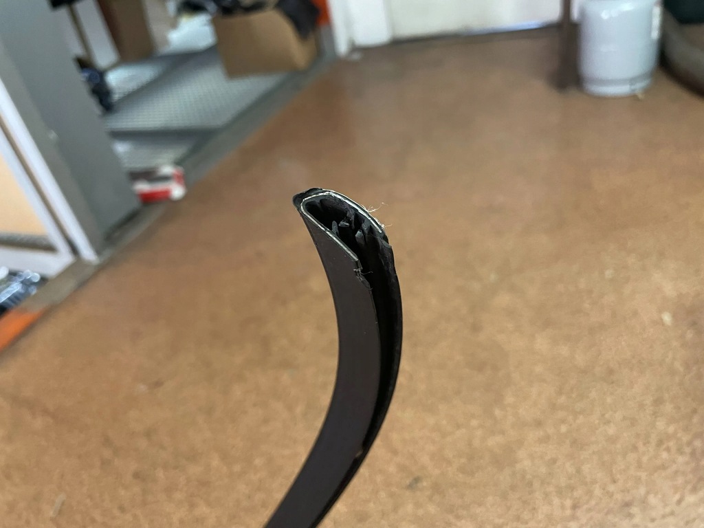 фото №8, Молдинг стекло лобовое mini cooper countryman r60